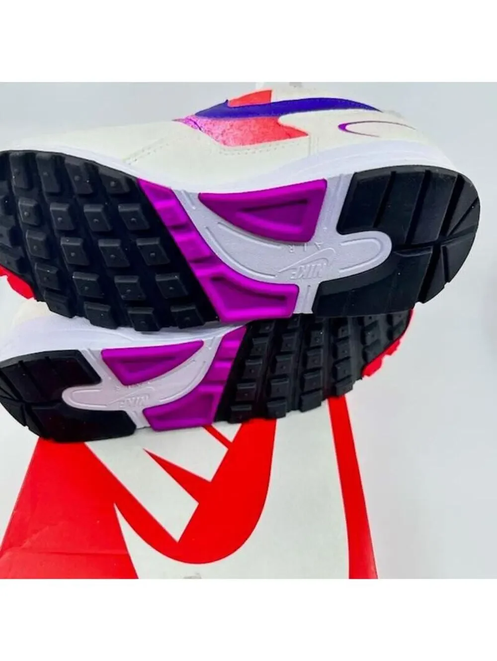 NEW Nike Air Skylon 2 Sneaker Shoes Lace-Up White Court Purple Solar Red Girls 4